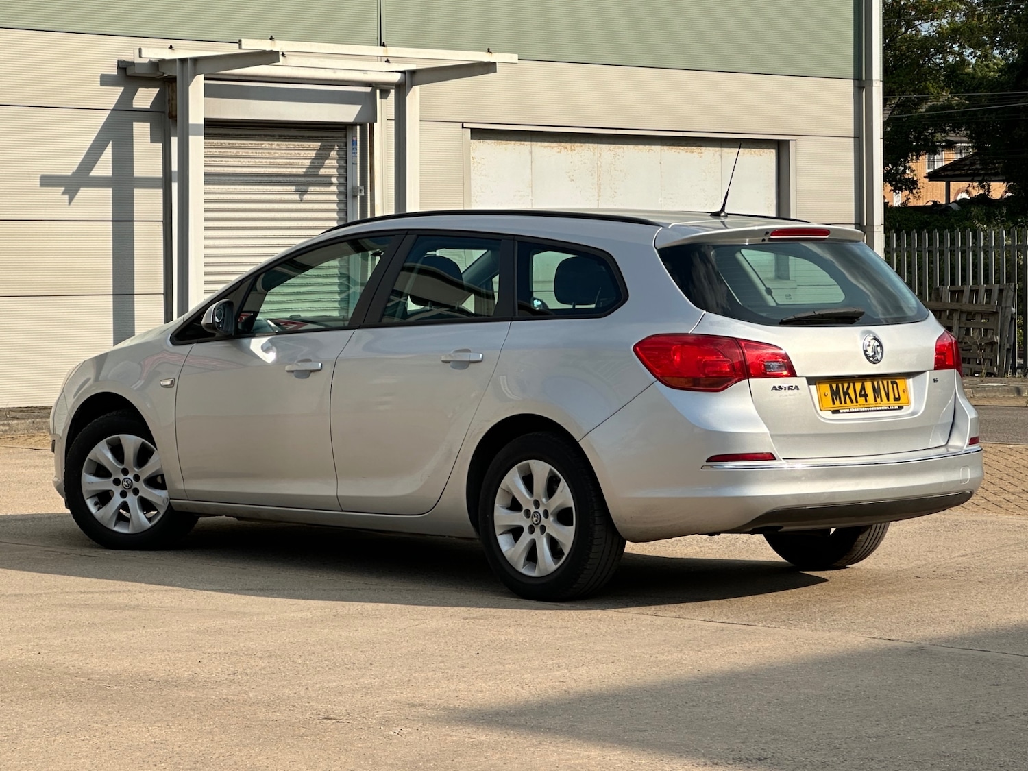 Used Vauxhall Astra 2014 for sale - 77245874: Photo 29
