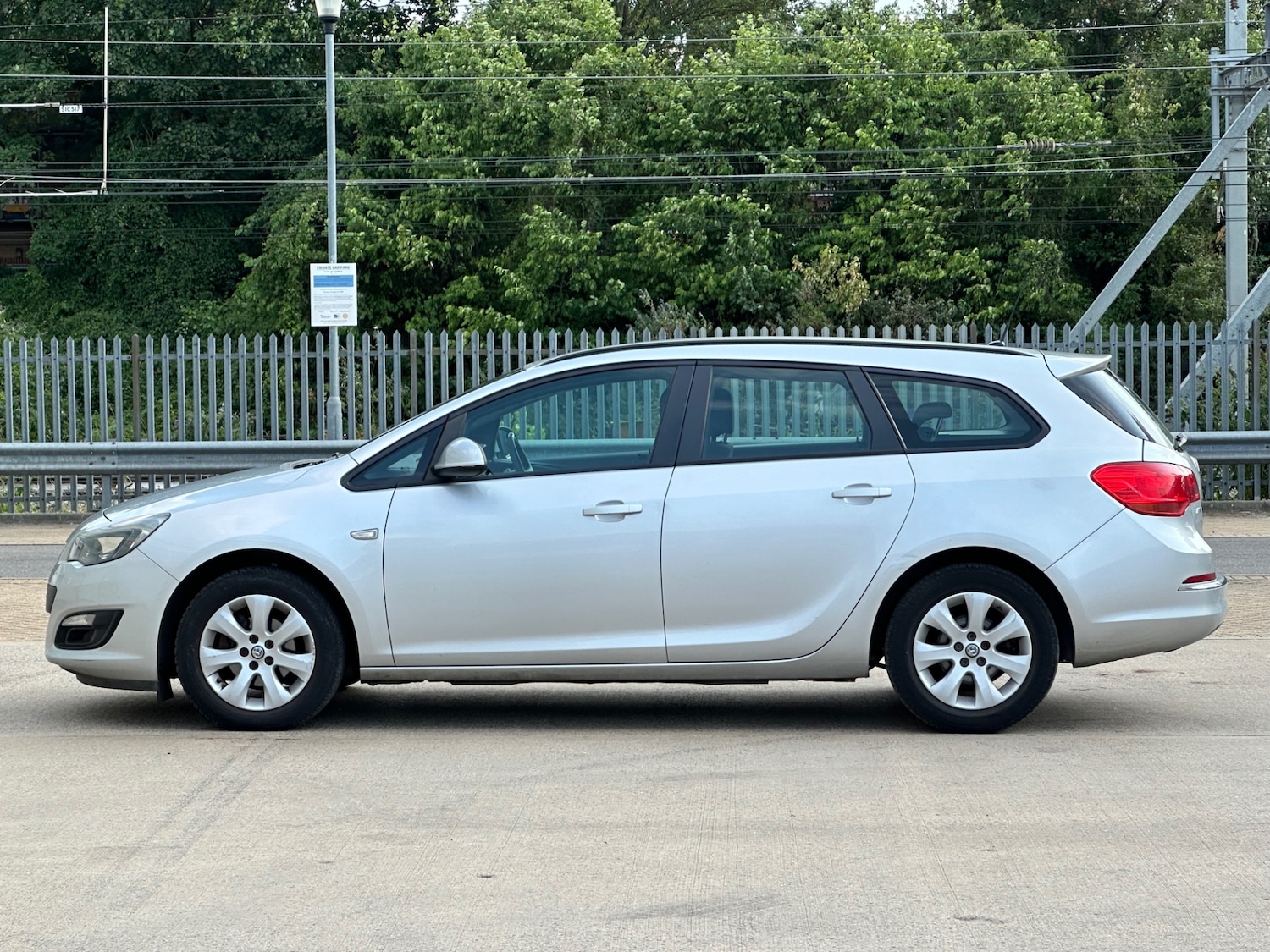 Used Vauxhall Astra 2014 for sale - 77245874: Photo 6