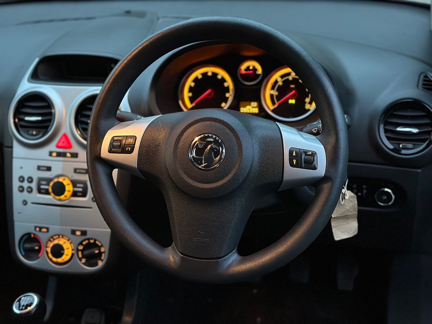 Used Vauxhall Corsa 2012 for sale - 77245889: Photo 12