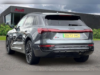 Used Audi Q8 2023 for sale - 75818255: Photo