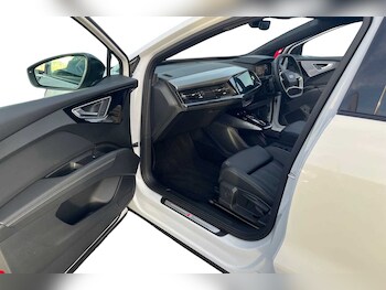 Used Audi Q4 e-tron 2024 for sale - 75555253: Photo