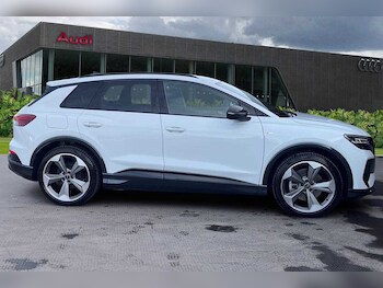 Used Audi Q4 e-tron 2024 for sale - 75555253: Photo
