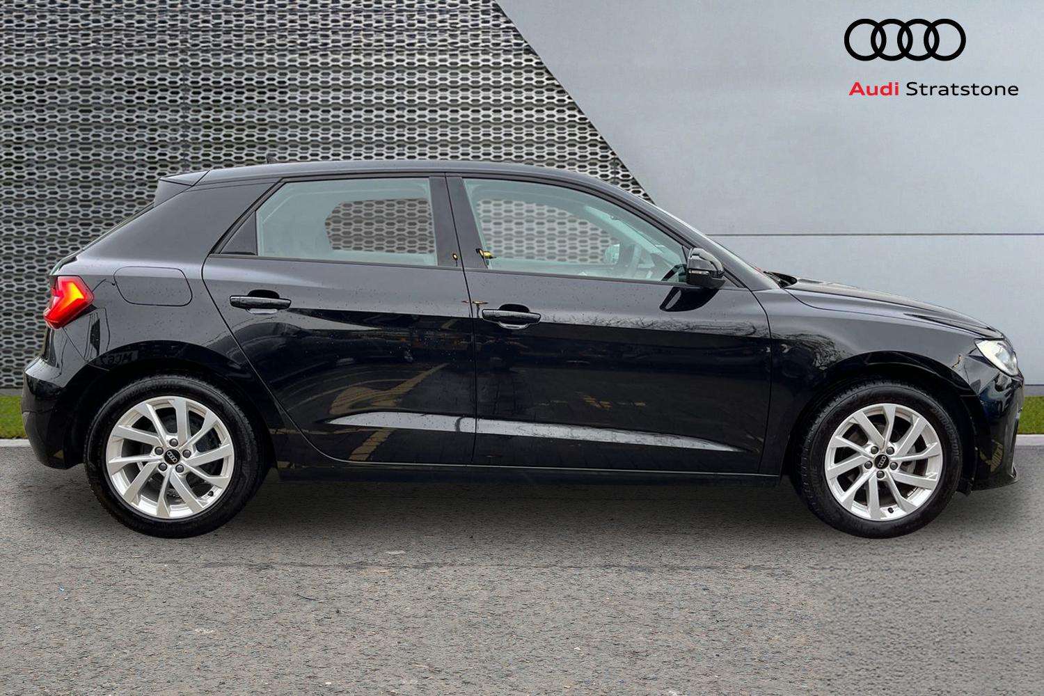 Used Audi A1 2023 for sale - 76141793: Photo 4