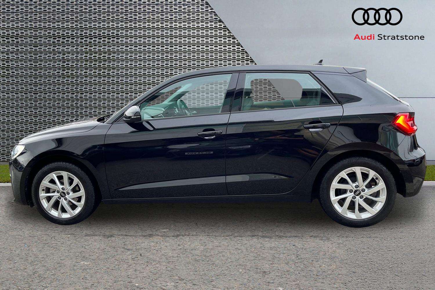 Used Audi A1 2023 for sale - 76141793: Photo 8