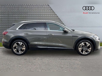 Used Audi Q8 2023 for sale - 78869546: Photo