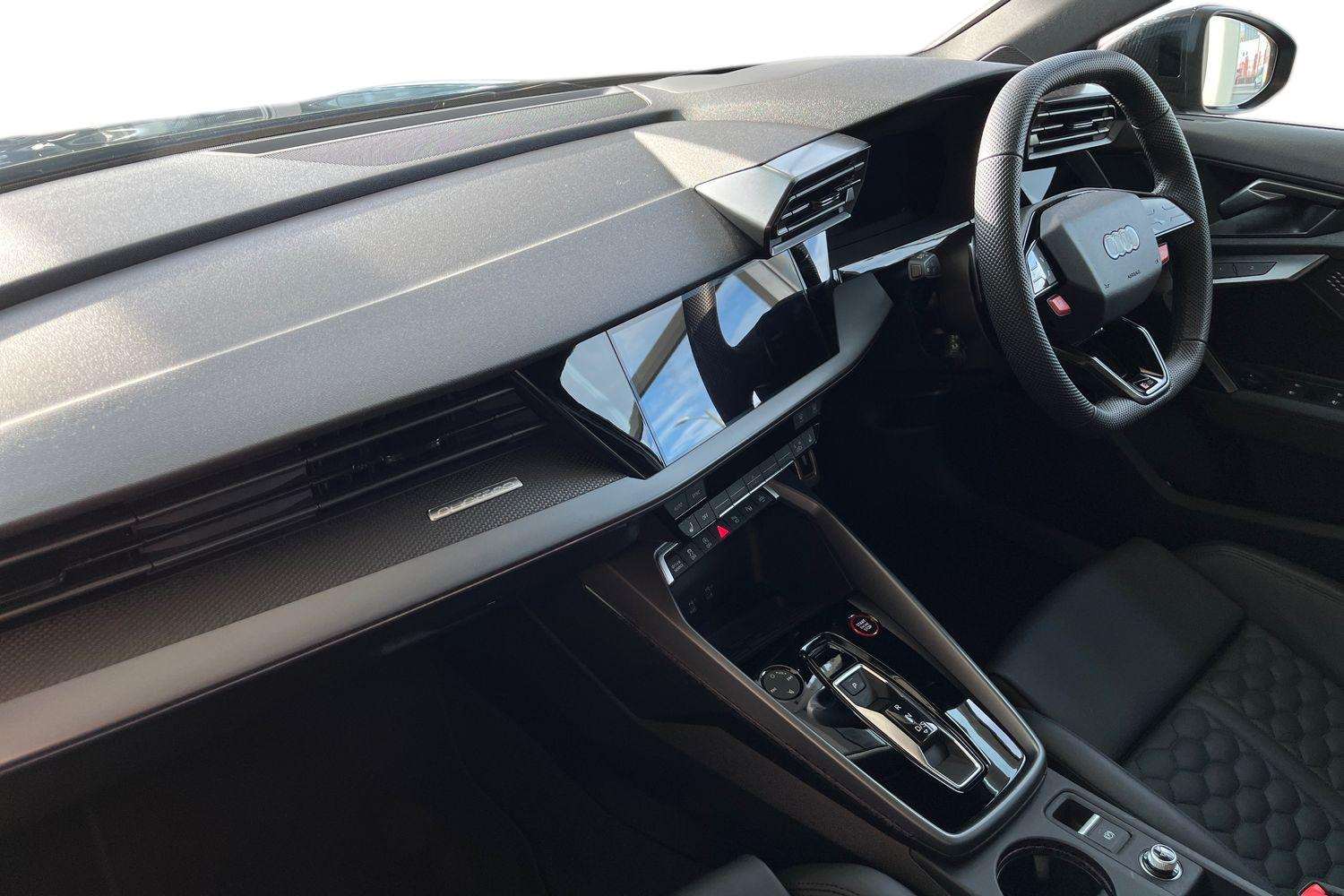 Used Audi RS3 2025 for sale - 77219642: Photo 2