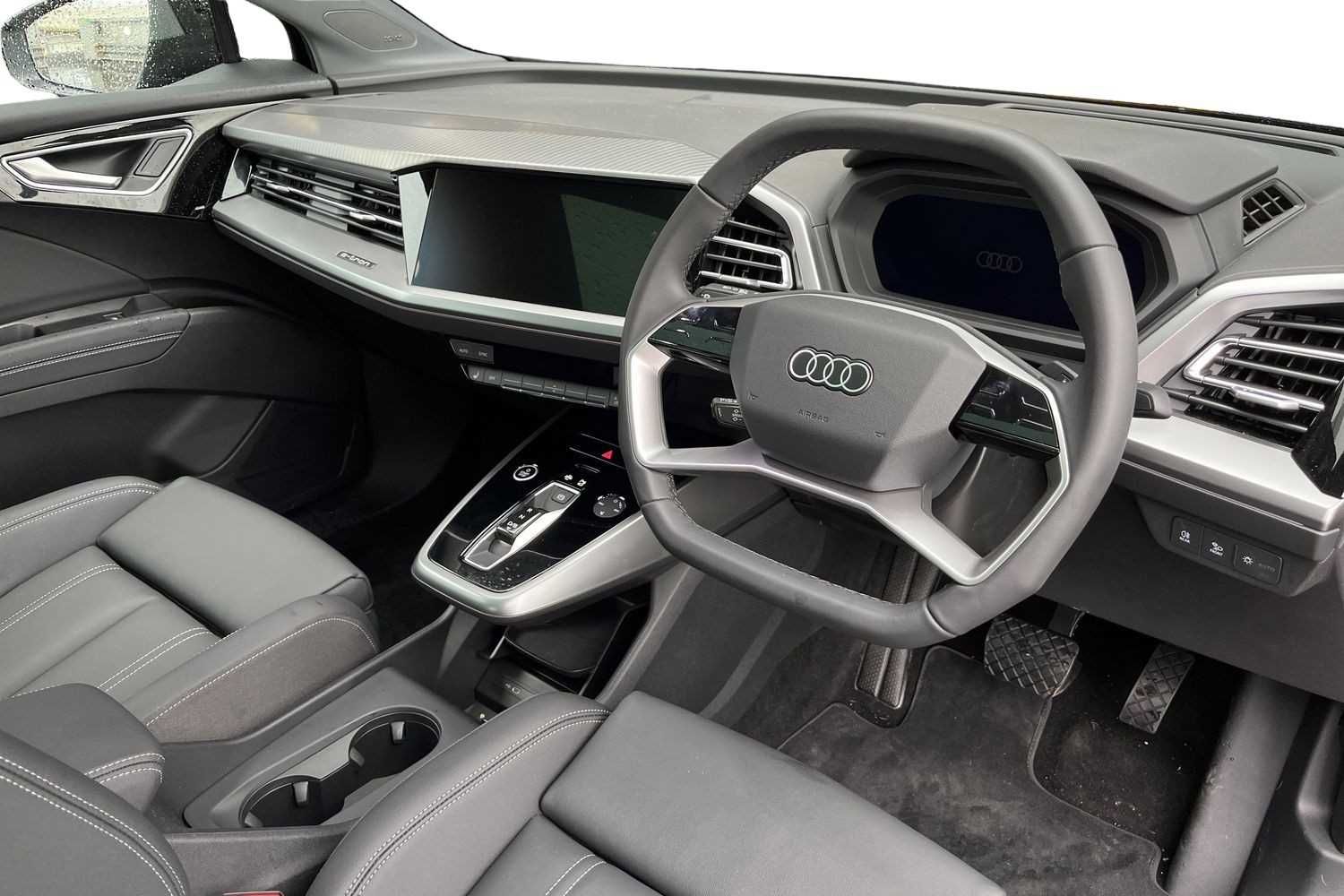 Used Audi Q4 e-tron 2025 for sale - 76755237: Photo 3