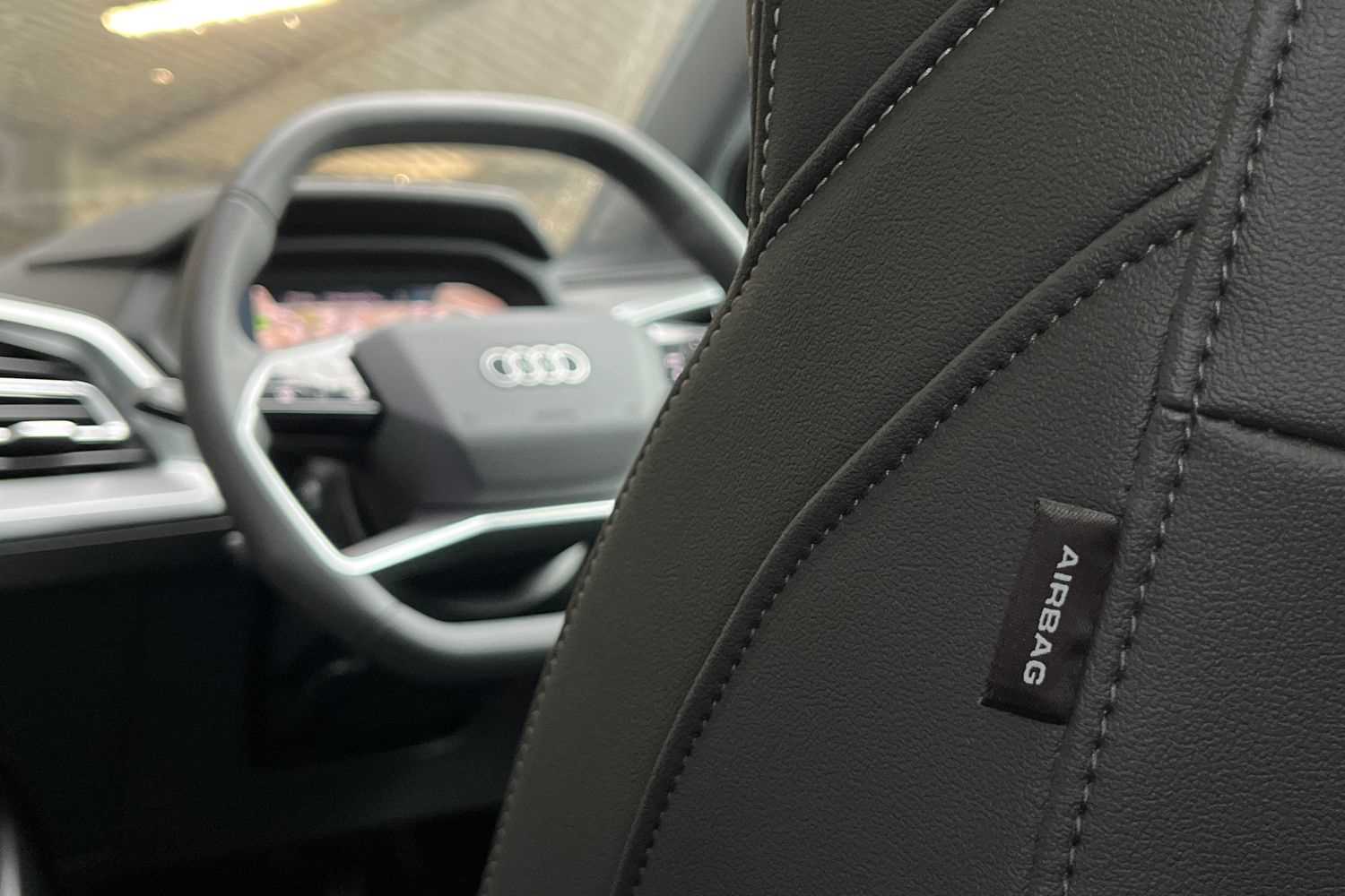 Used Audi Q4 e-tron 2025 for sale - 76755237: Photo 6