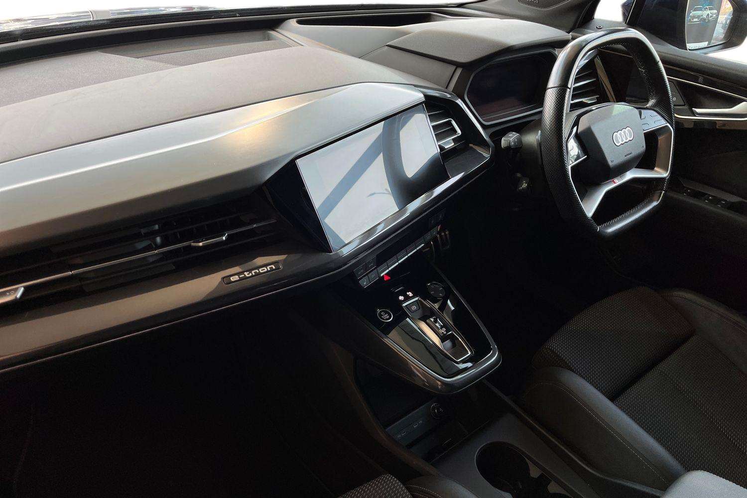 Used Audi Q4 e-tron 2021 for sale - 77996020: Photo 2