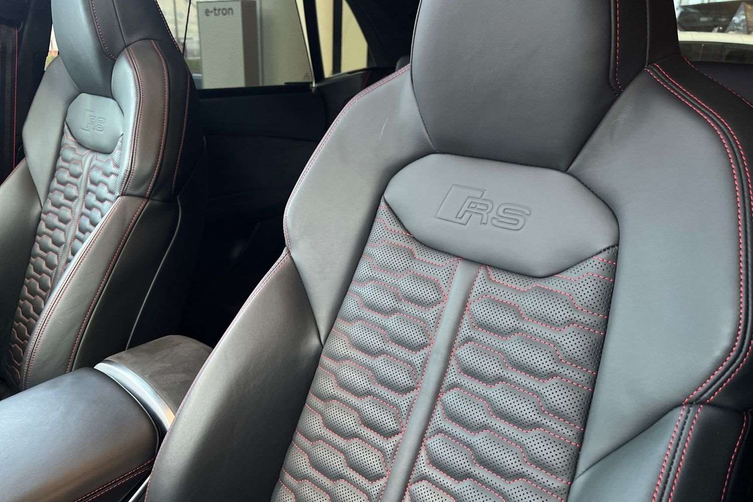 Used Audi RS Q8 2023 for sale - 77648862: Photo 26