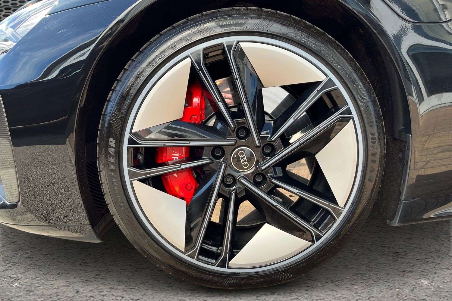 Used Audi RS e-tron GT 2023 for sale - 78161431: Photo 11