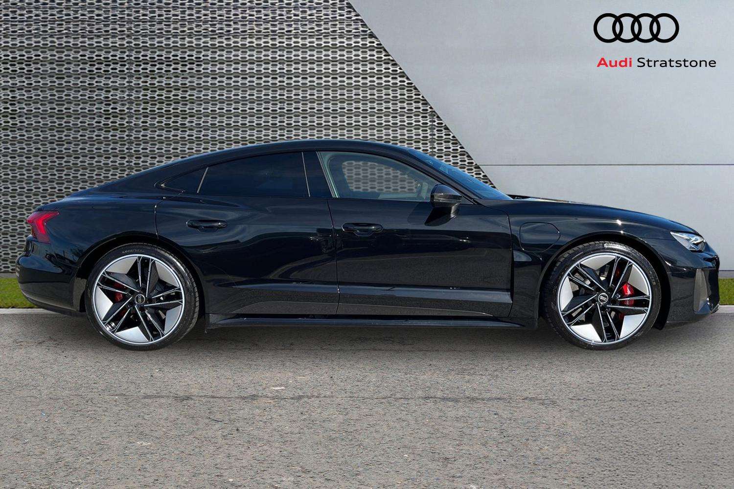 Used Audi RS e-tron GT 2023 for sale - 78161431: Photo 4