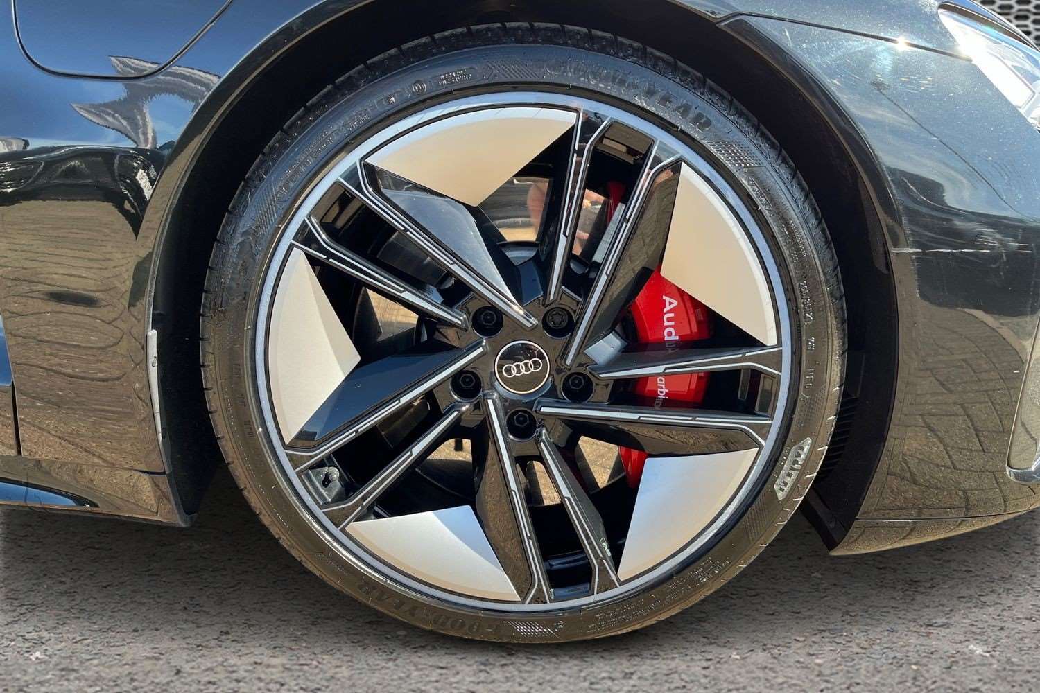 Used Audi RS e-tron GT 2023 for sale - 78161431: Photo 5