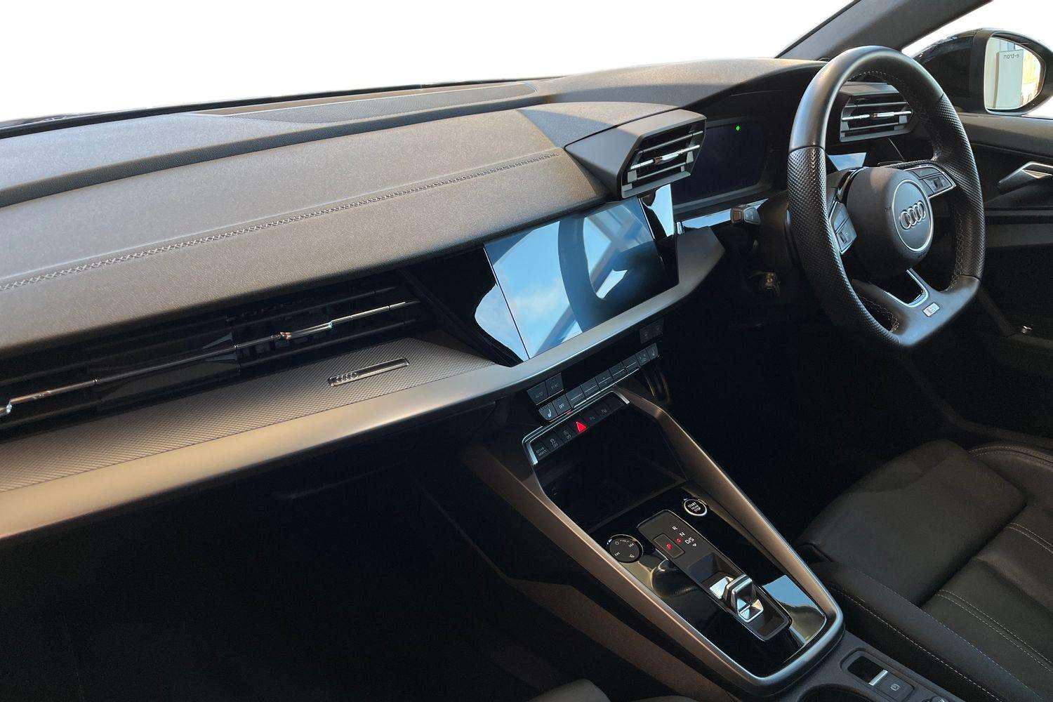 Used Audi A3 2023 for sale - 76610716: Photo 2