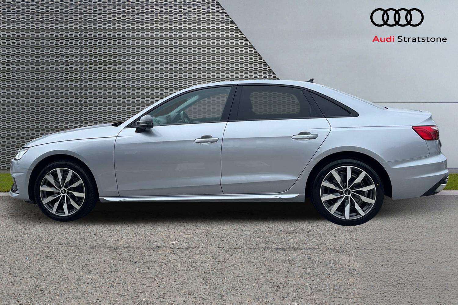 Used Audi A4 2022 for sale - 76096539: Photo 8