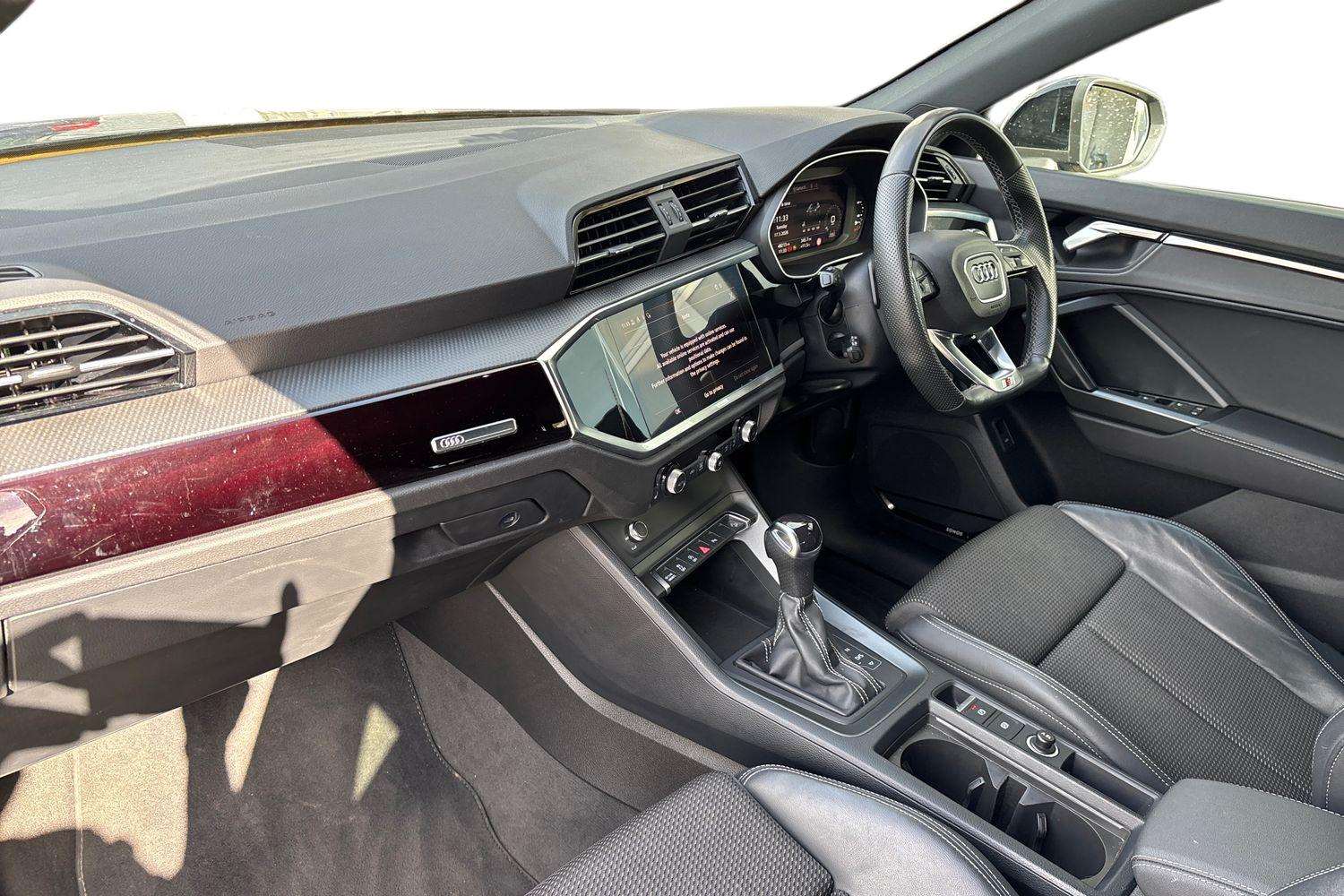 Used Audi Q3 2023 for sale - 78077160: Photo 2