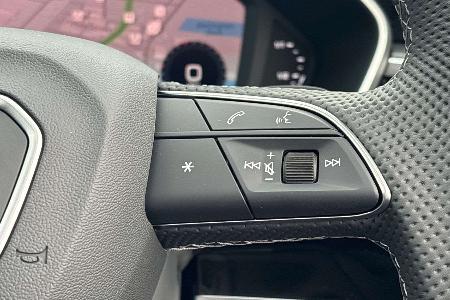 Used Audi Q3 2025 for sale - 76902342: Photo 17