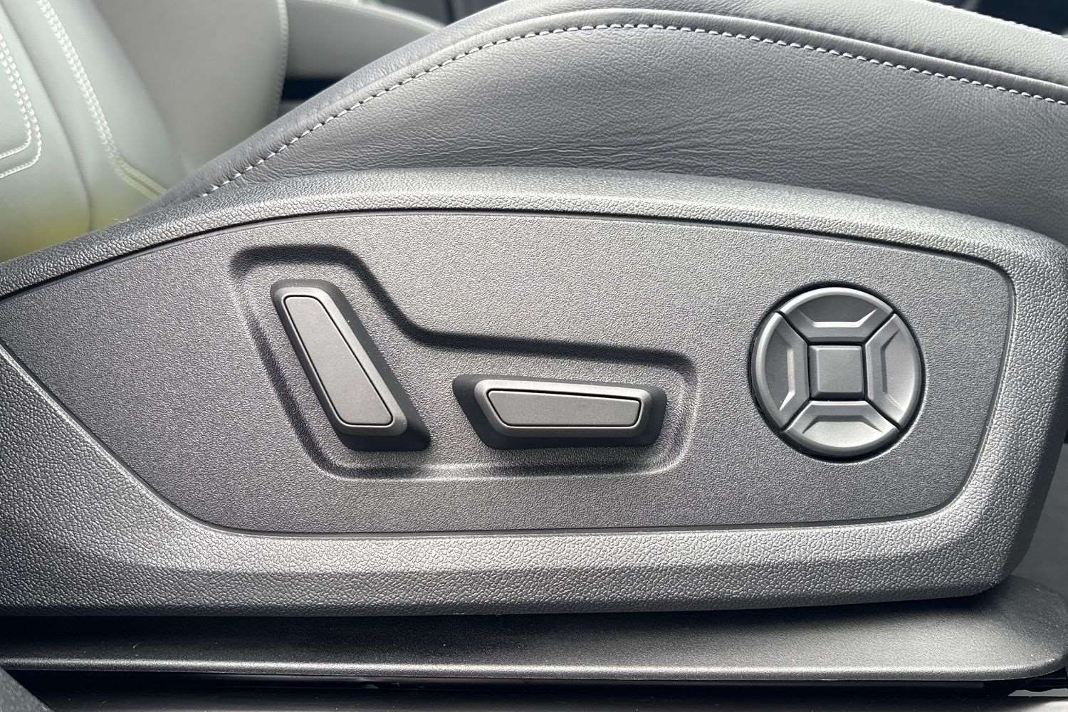 Used Audi Q3 2025 for sale - 76902342: Photo 27