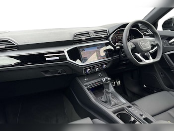 Used Audi Q3 2025 for sale - 76902342: Photo