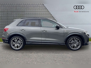 Used Audi Q3 2025 for sale - 76902342: Photo
