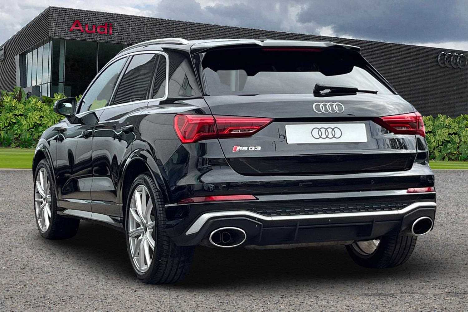 Used Audi RS Q3 2021 for sale - 77093460: Photo 3