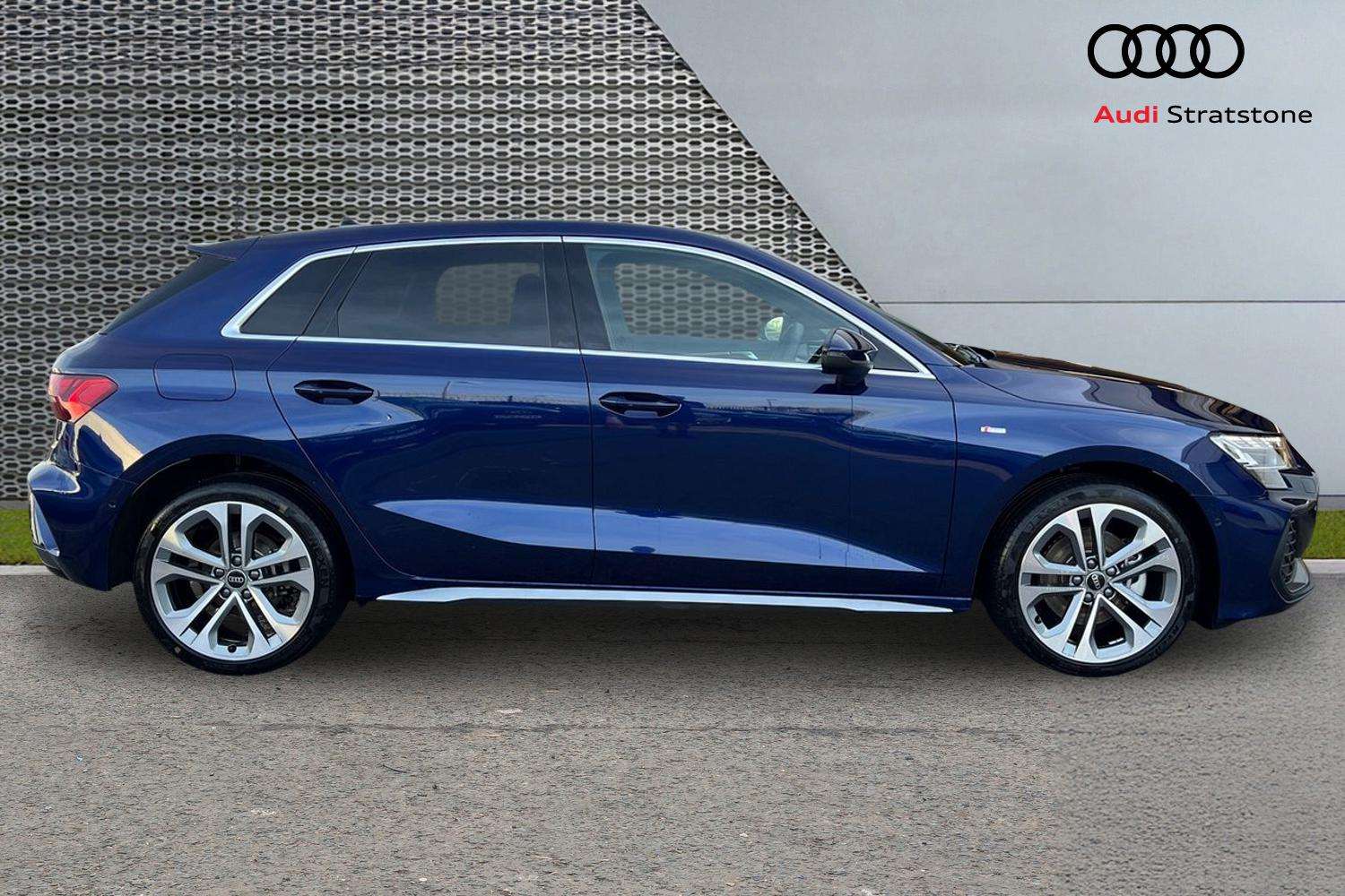 Used Audi A3 2025 for sale - 77943056: Photo 4