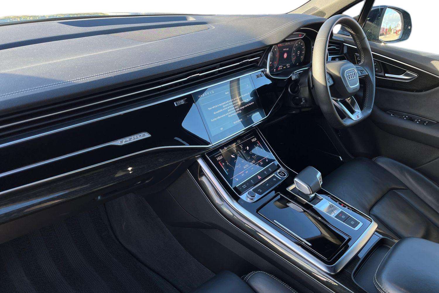 Used Audi Q7 2023 for sale - 77401690: Photo 2