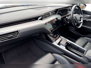 Used Audi e-tron 2021 for sale - 78321979: Photo