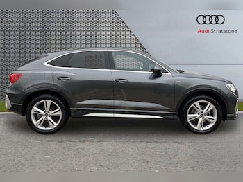 Used Audi Q3 2023 for sale - 76141624: Photo