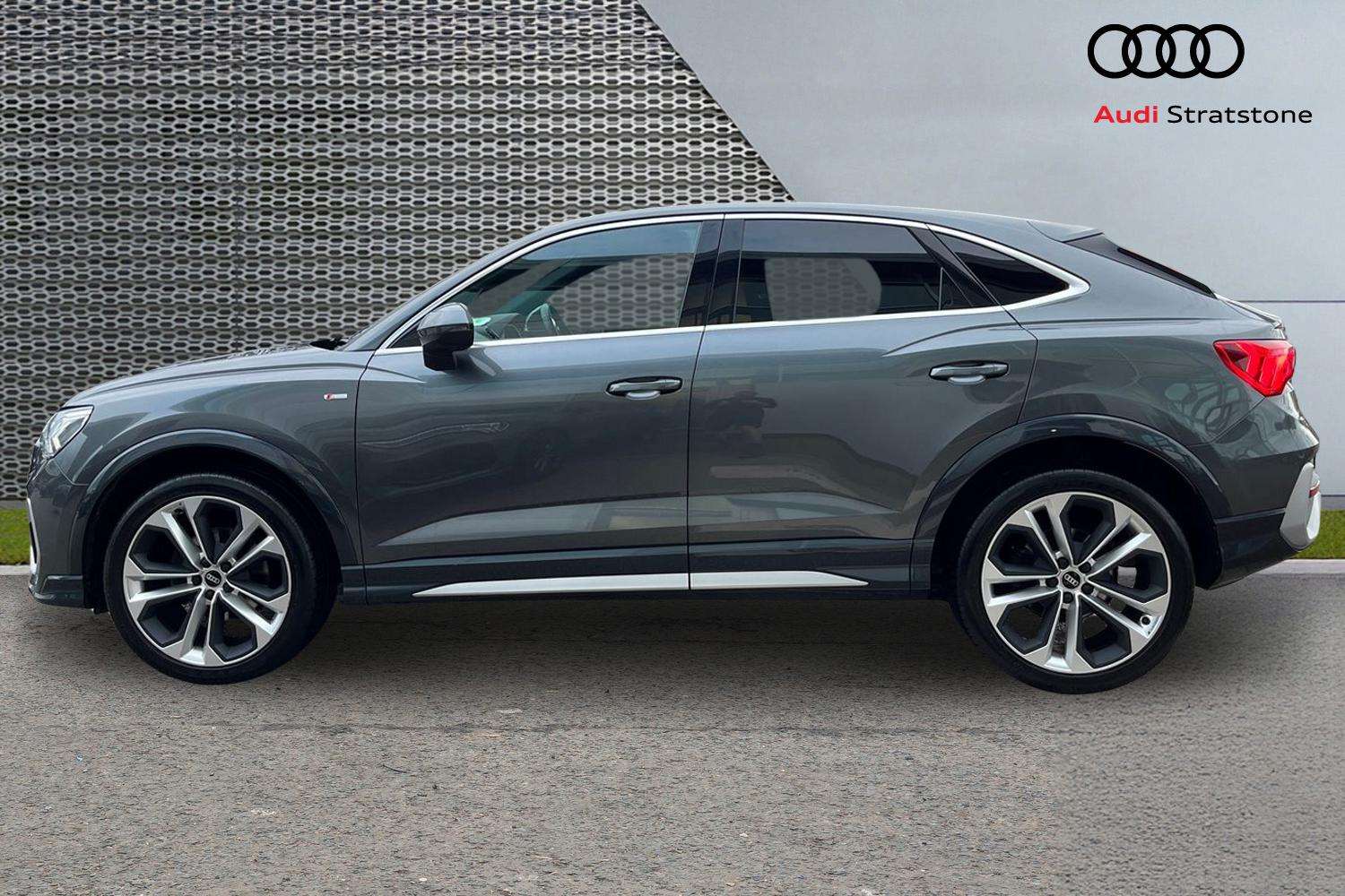 Used Audi Q3 2023 for sale - 76488003: Photo 8