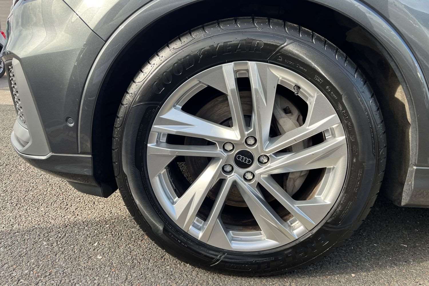 Used Audi Q7 2023 for sale - 76034836: Photo 11