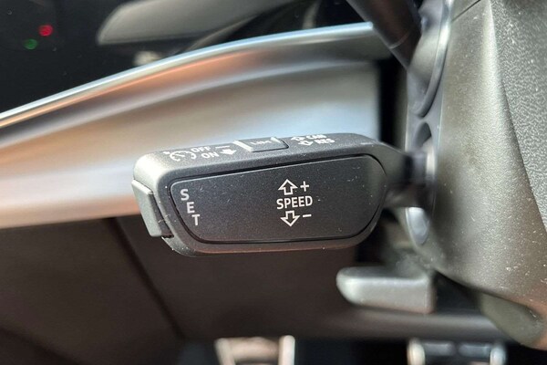 Used Audi Q7 2023 for sale - 76034836: Photo 34