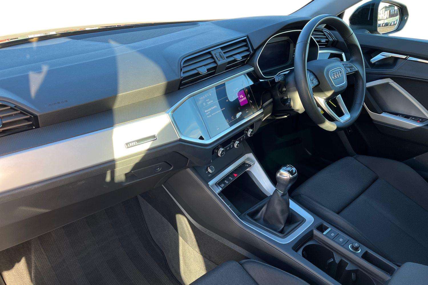 Used Audi Q3 2022 for sale - 76804807: Photo 2