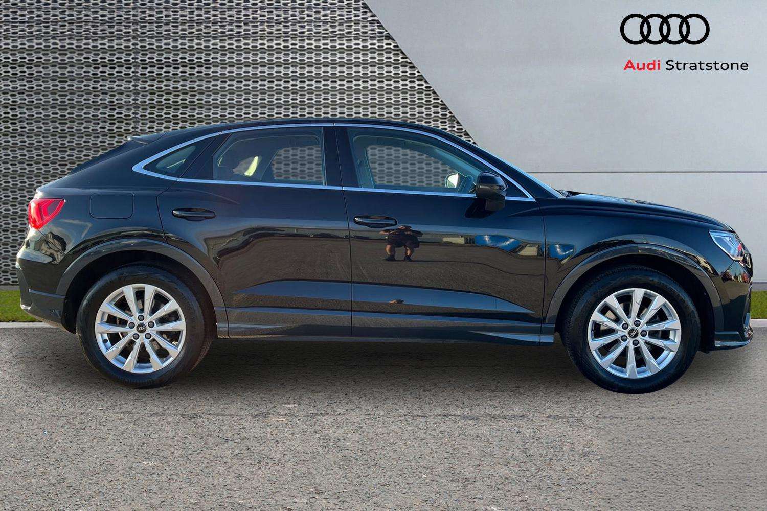 Used Audi Q3 2022 for sale - 76804807: Photo 4