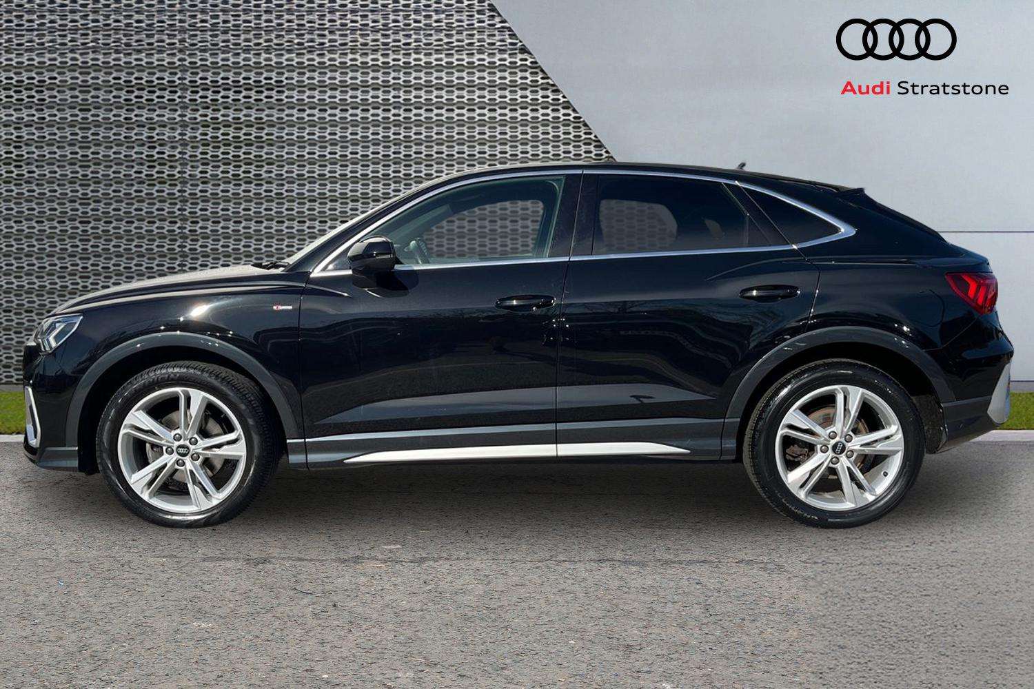 Used Audi Q3 2022 for sale - 77928687: Photo 8