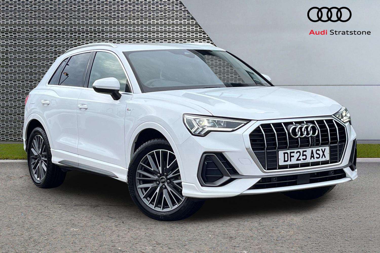 Used Audi Q3 2025 for sale - 76540716: Photo 1