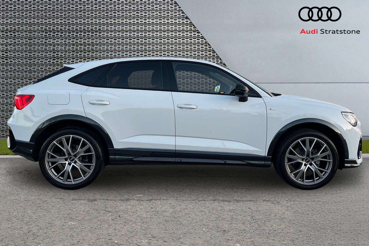 Used Audi Q3 2025 for sale - 76540742: Photo 4