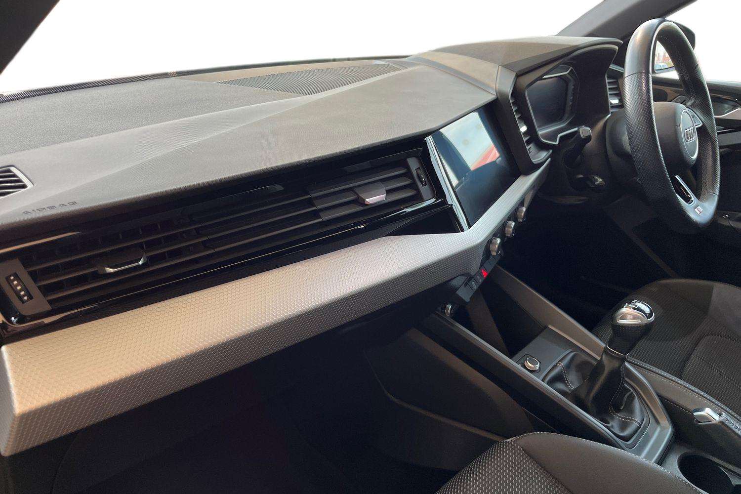 Used Audi A1 2021 for sale - 76075395: Photo 2