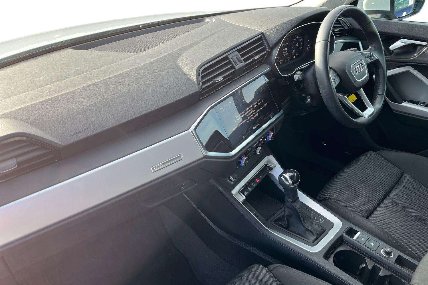 Used Audi Q3 2023 for sale - 77649003: Photo 2