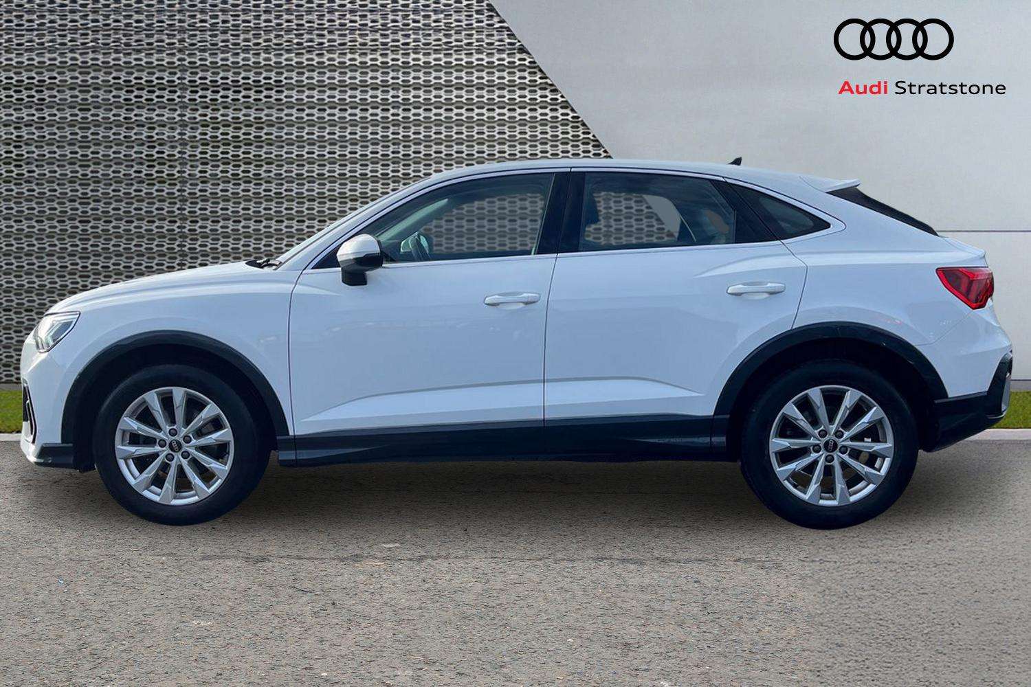 Used Audi Q3 2023 for sale - 77649003: Photo 8