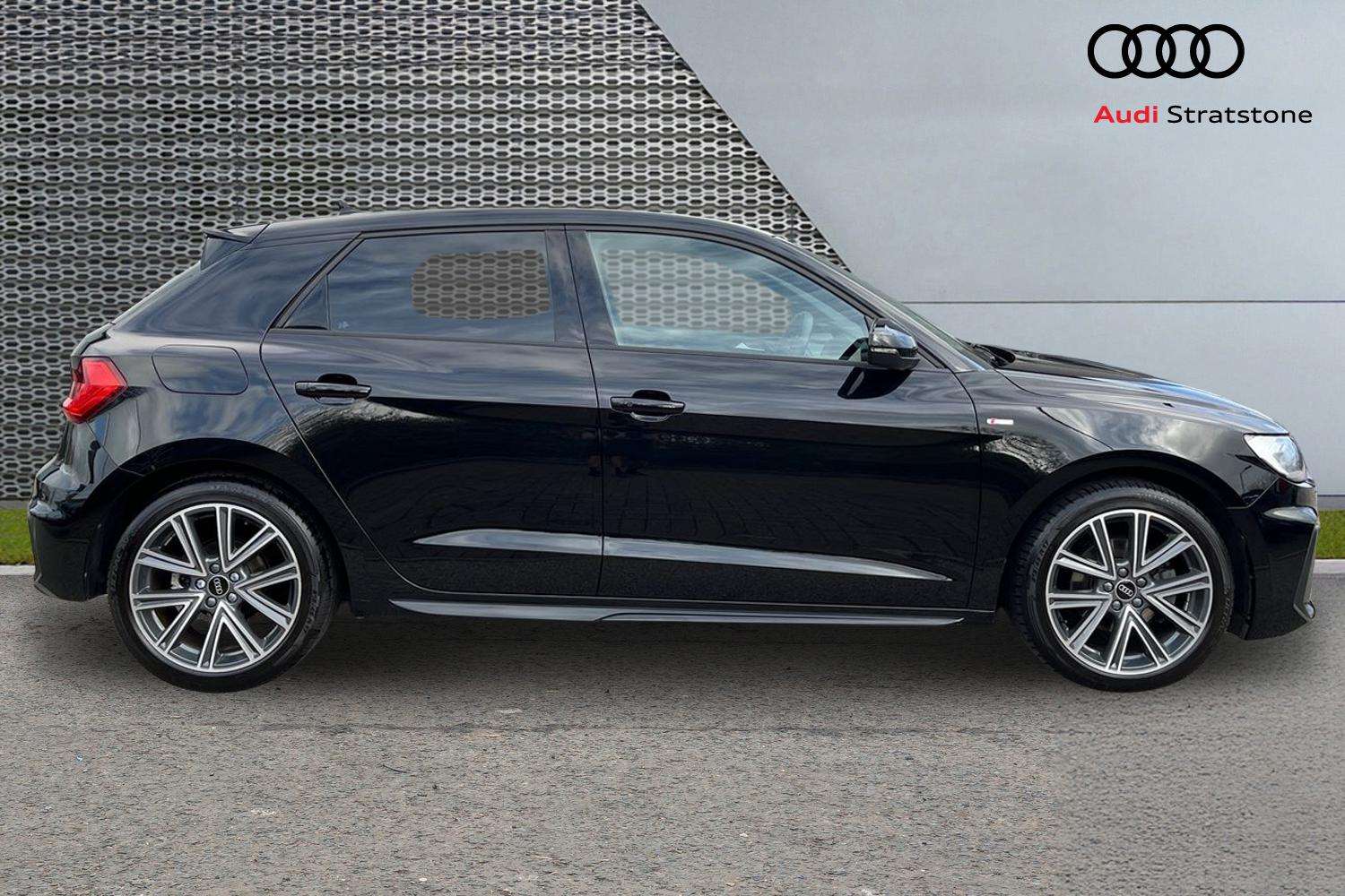 Used Audi A1 2022 for sale - 76339725: Photo 4
