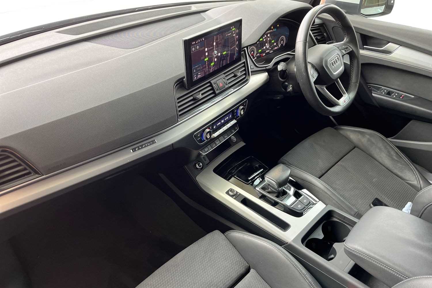 Used Audi Q5 2022 for sale - 77044087: Photo 2