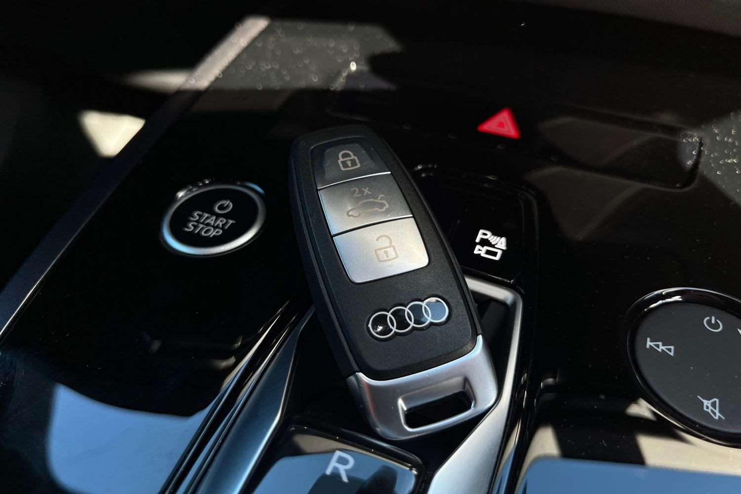 Used Audi Q4 e-tron 2025 for sale - 77928631: Photo 25