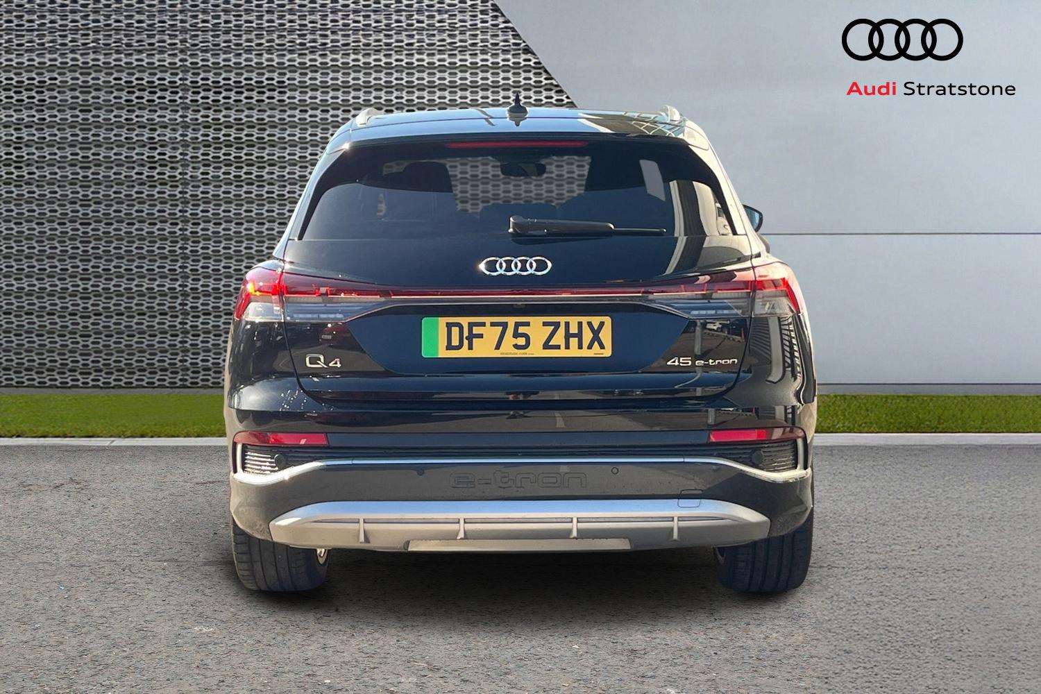 Used Audi Q4 e-tron 2025 for sale - 77928631: Photo 7