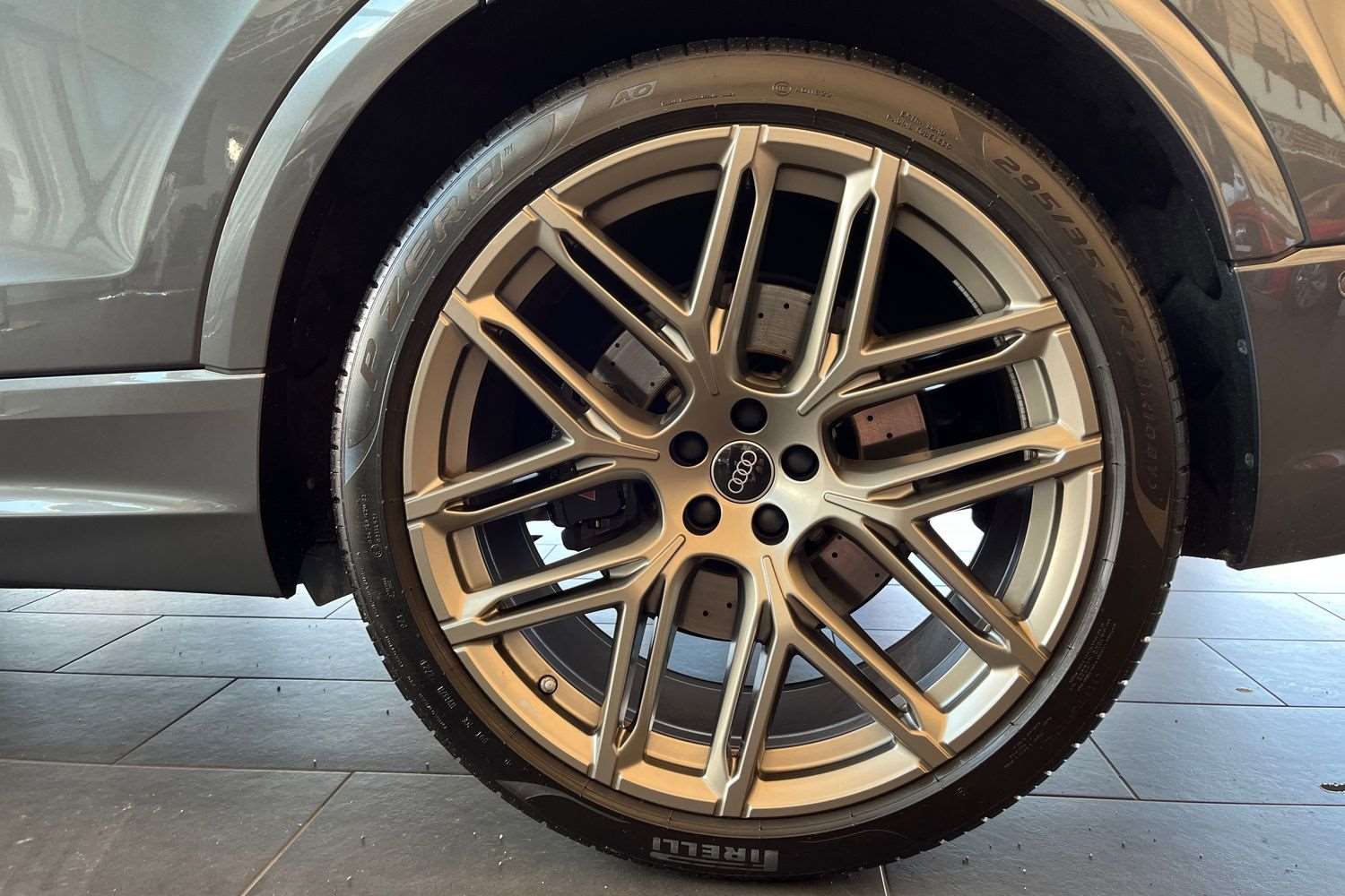 Used Audi RS Q8 2024 for sale - 76648859: Photo 10