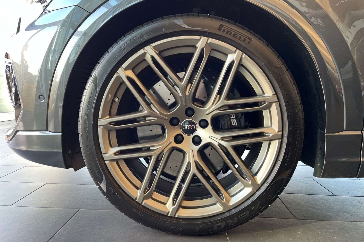 Used Audi RS Q8 2024 for sale - 76648859: Photo 11