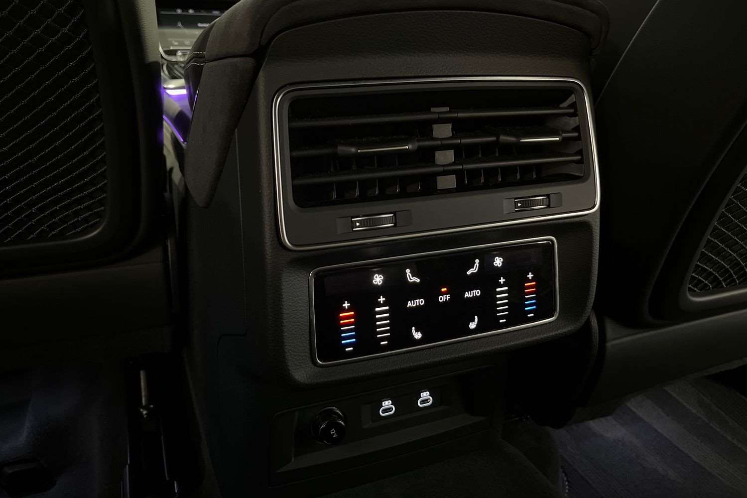 Used Audi RS Q8 2024 for sale - 76648859: Photo 26