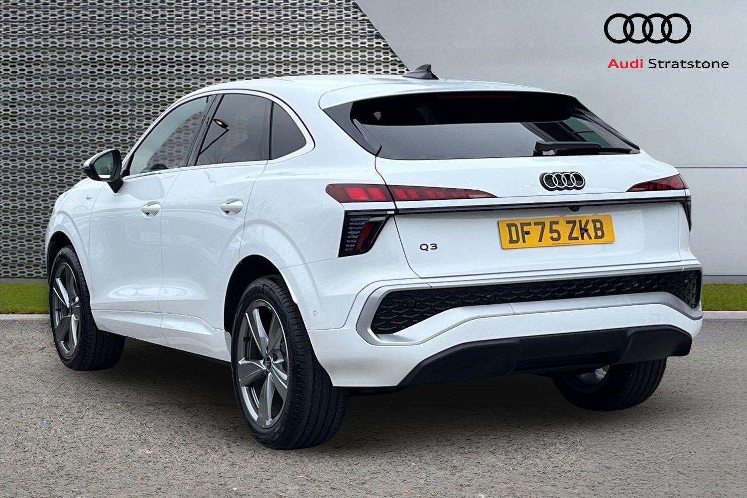 Used Audi Q3 2025 for sale - 77577178: Photo 3