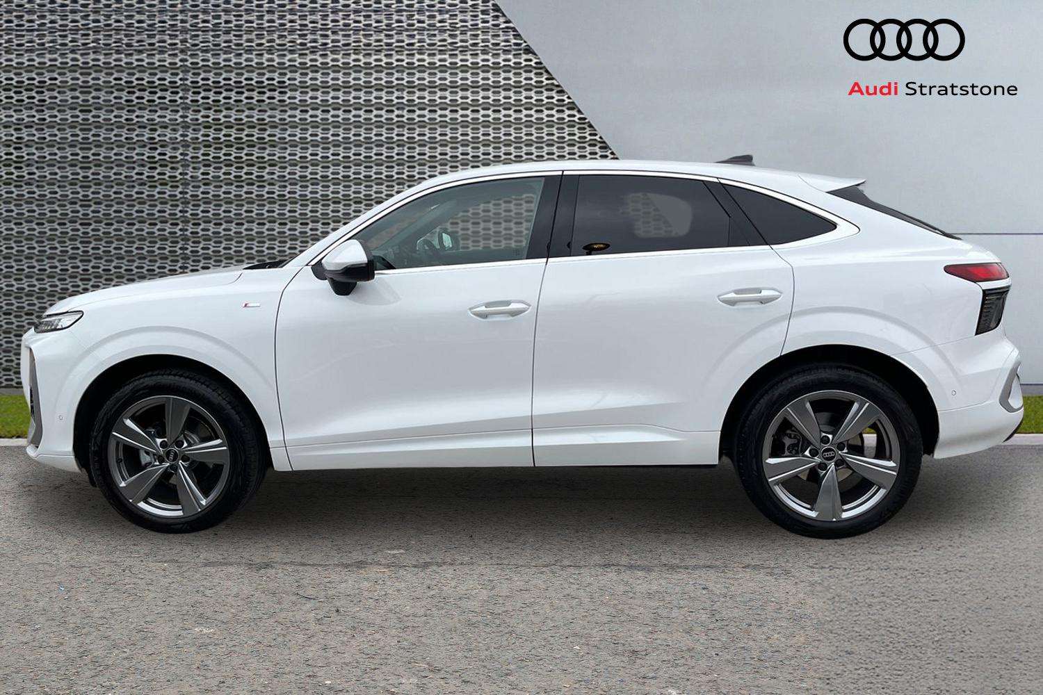 Used Audi Q3 2025 for sale - 77577178: Photo 8