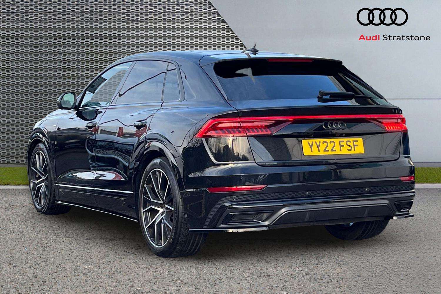Used Audi Q8 2022 for sale - 77500284: Photo 3